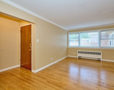 2609 W Fitch Avenue - Photo Thumbnail 2