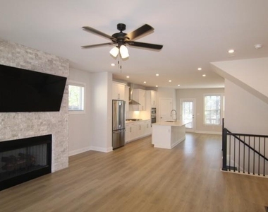 1329 Rosen Road - Photo Thumbnail 1