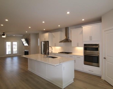 1329 Rosen Road - Photo Thumbnail 12