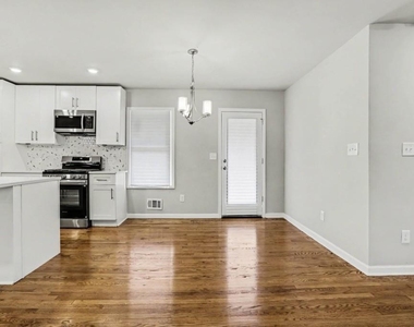 1614 Flintwood Drive Se - Photo Thumbnail 10