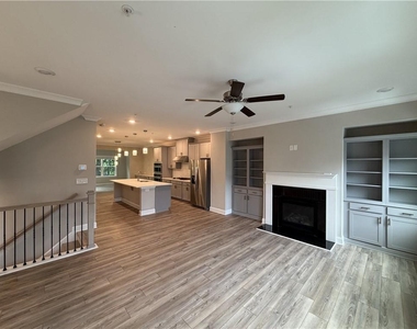 132 Boxcar Way - Photo Thumbnail 6