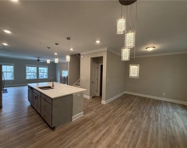 132 Boxcar Way - Photo Thumbnail 4