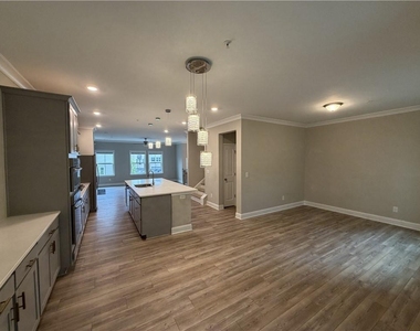 132 Boxcar Way - Photo Thumbnail 1