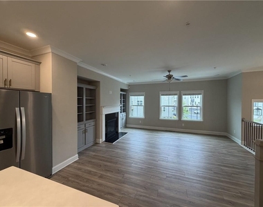 132 Boxcar Way - Photo Thumbnail 5