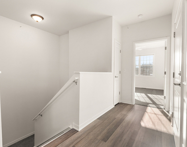 37 Apollo Court - Photo Thumbnail 4