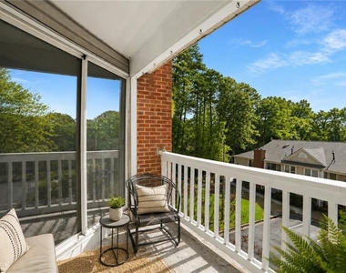 1483 Keys Crossing Drive Ne - Photo Thumbnail 5