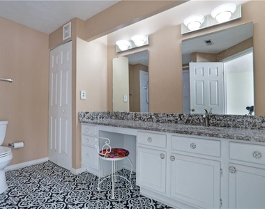 1483 Keys Crossing Drive Ne - Photo Thumbnail 16
