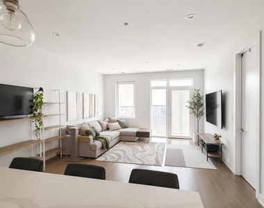 2217 W Madison Street - Photo Thumbnail 3