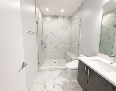 2217 W Madison Street - Photo Thumbnail 7