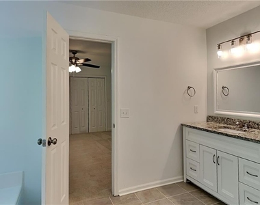 297 Graison Lane - Photo Thumbnail 11