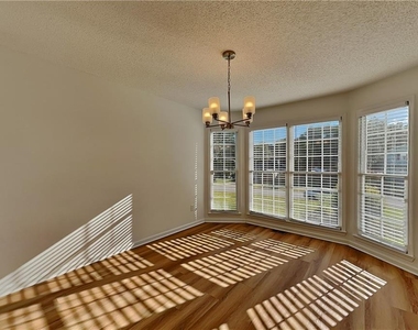 297 Graison Lane - Photo Thumbnail 5