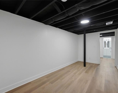 1242 Centra Villa Drive Sw - Photo Thumbnail 12