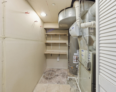 5455 N Lieb Avenue - Photo Thumbnail 18