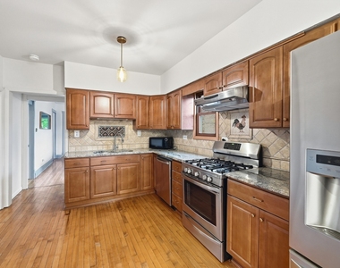 5455 N Lieb Avenue - Photo Thumbnail 8