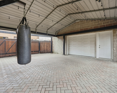 5455 N Lieb Avenue - Photo Thumbnail 24