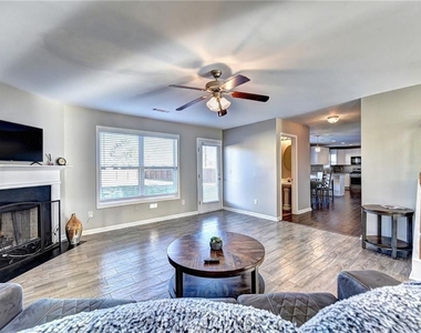 782 Kaitlyn Drive - Photo Thumbnail 7