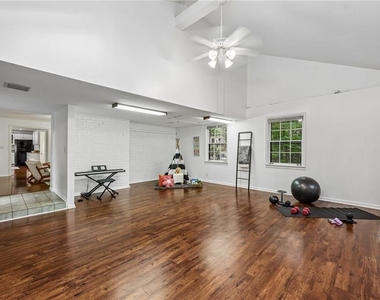 3324 Henderson Creek Road - Photo Thumbnail 7