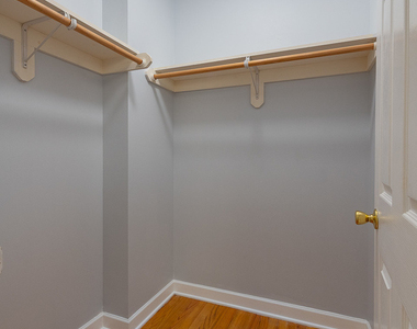 2254 W Adams Street - Photo Thumbnail 13