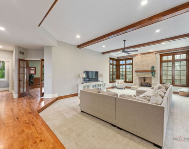 37w209 Deer Pond Court - Photo Thumbnail 28