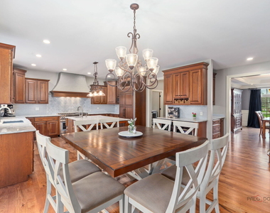 37w209 Deer Pond Court - Photo Thumbnail 21