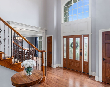 37w209 Deer Pond Court - Photo Thumbnail 10