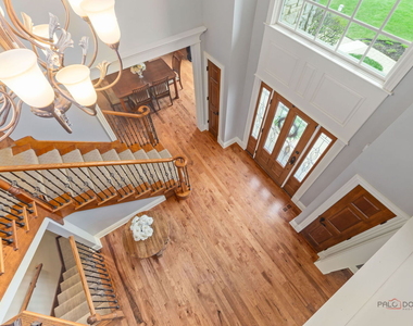 37w209 Deer Pond Court - Photo Thumbnail 12