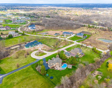 37w209 Deer Pond Court - Photo Thumbnail 98