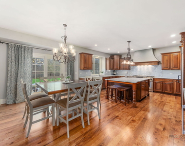 37w209 Deer Pond Court - Photo Thumbnail 15