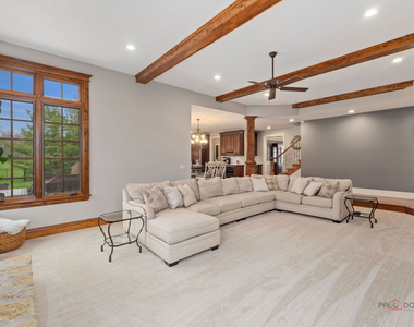 37w209 Deer Pond Court - Photo Thumbnail 27