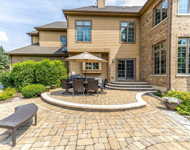 37w209 Deer Pond Court - Photo Thumbnail 6
