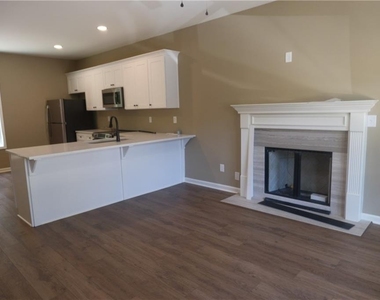6175 Sammy Drive - Photo Thumbnail 4