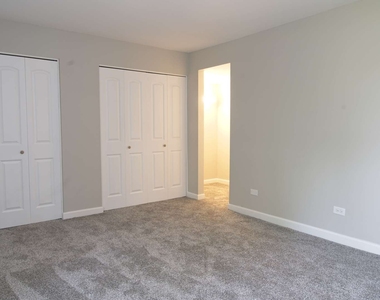 1311 S Finley Road - Photo Thumbnail 8