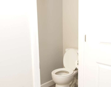 1311 S Finley Road - Photo Thumbnail 9