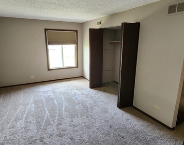 15804 86th Avenue - Photo Thumbnail 14