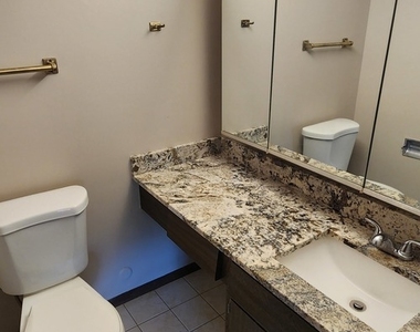 15804 86th Avenue - Photo Thumbnail 13