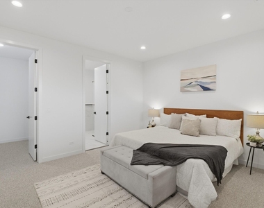 5824 N Lincoln Avenue - Photo Thumbnail 7