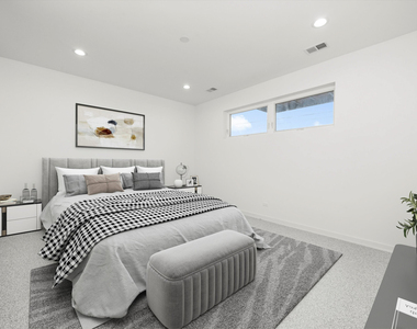 5824 N Lincoln Avenue - Photo Thumbnail 16