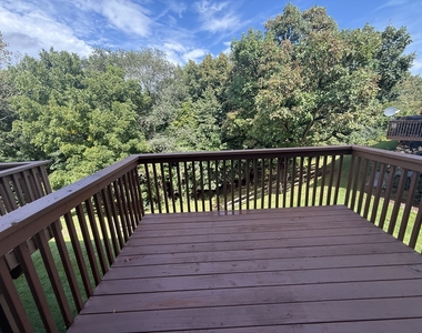 1410 Grandview Court - Photo Thumbnail 39