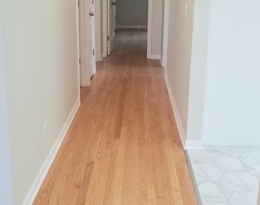 8407 W Brodman Avenue - Photo Thumbnail 8