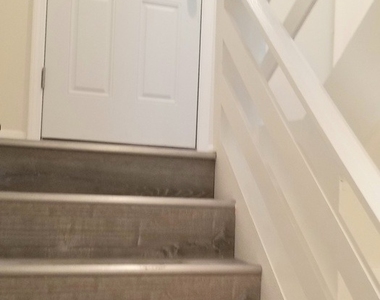 8407 W Brodman Avenue - Photo Thumbnail 17