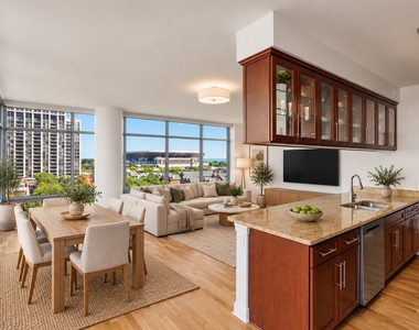 100 E 14th Street - Photo Thumbnail 1