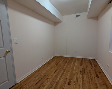2441 W 46th Street - Photo Thumbnail 10