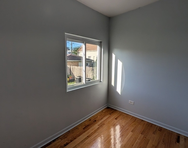 2441 W 46th Street - Photo Thumbnail 11