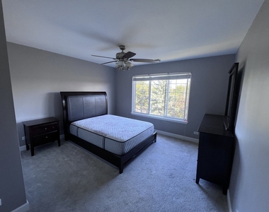 2106 W Concord Lane - Photo Thumbnail 12