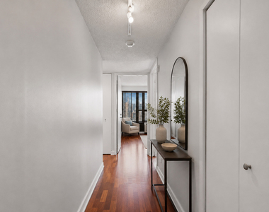 30 E Huron Street - Photo Thumbnail 1