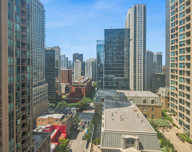 30 E Huron Street - Photo Thumbnail 17