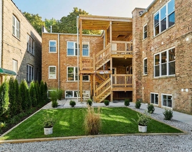 5800 N Maplewood Avenue - Photo Thumbnail 22