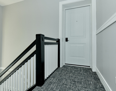 5800 N Maplewood Avenue - Photo Thumbnail 1