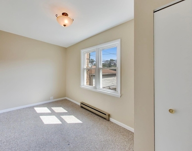 6545 N Natoma Street - Photo Thumbnail 14