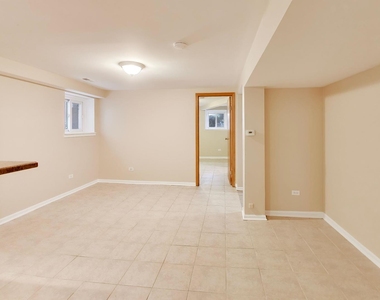 6545 N Natoma Street - Photo Thumbnail 4